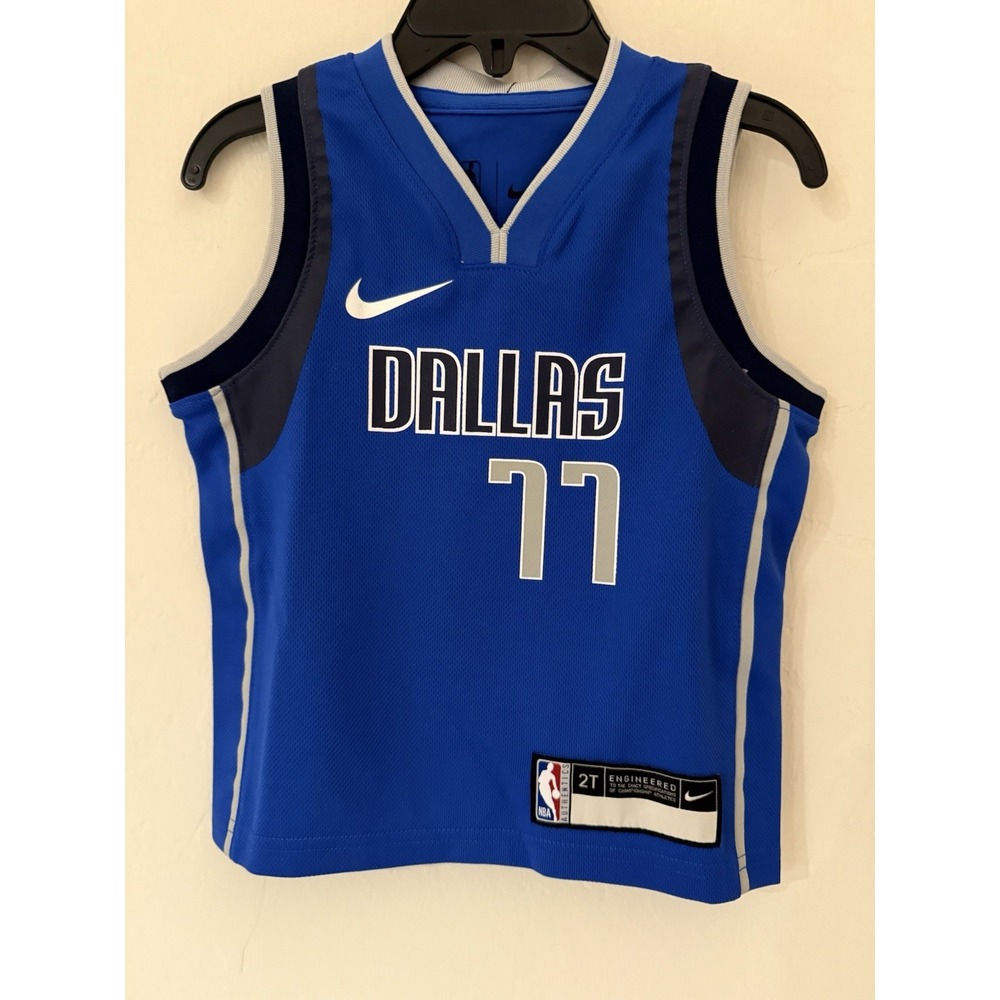 Luka Dončič #77 Dallas Mavericks Nike Engineered Toddler Jersey Size 2T -NWT